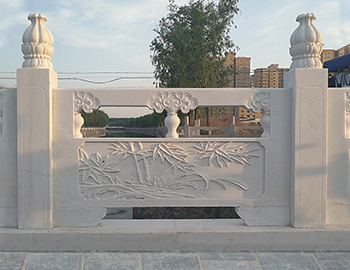 汉白玉宝瓶柱石栏杆